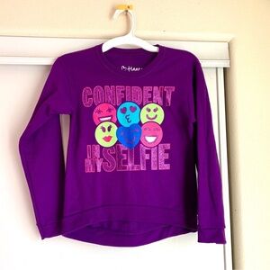 Super cute emoji sweatshirt
